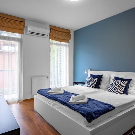 Mf Villa Azur Wellness Apartment Siófok Esterno foto